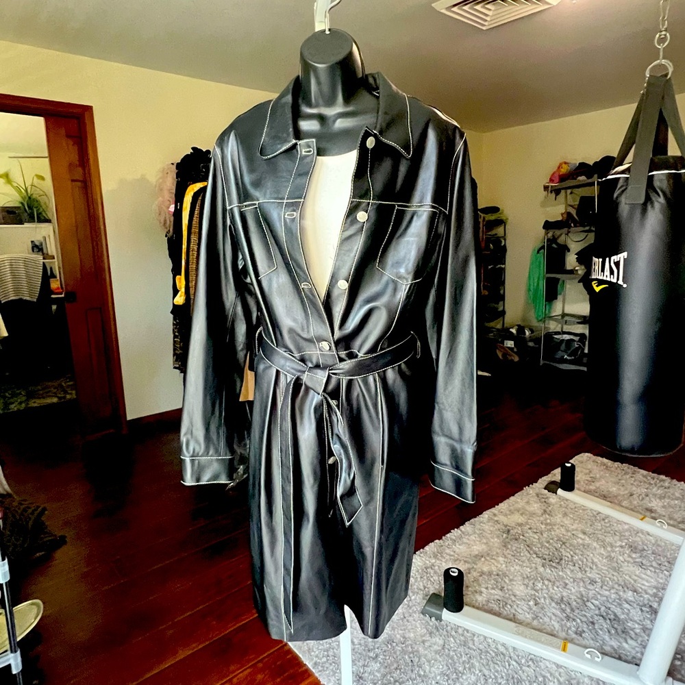 Italian Leather jacket with white stitching size 44 European